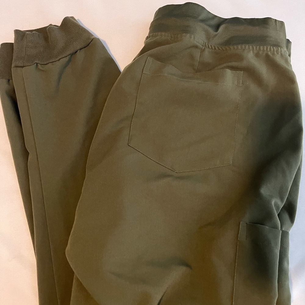 MANDALA 9 pocket jogger womens scrub pants